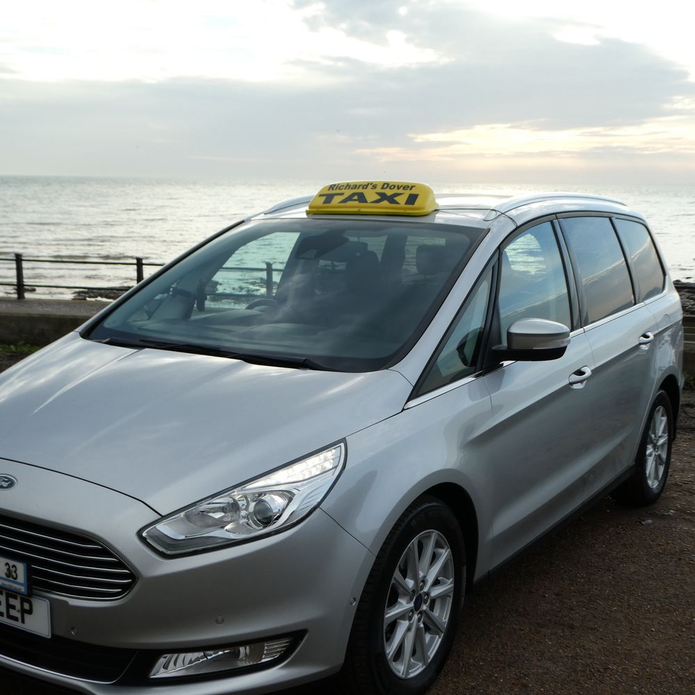 Leigh on sea taxi VIP Cars Private Hire leigh on sea taxi service leigh on sea beach taxi leigh on sea