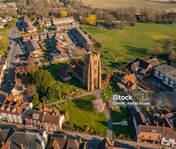 shenfield taxi shenfield taxi service taxis in shenfield shenfield airport transfers taxi shenfield essex